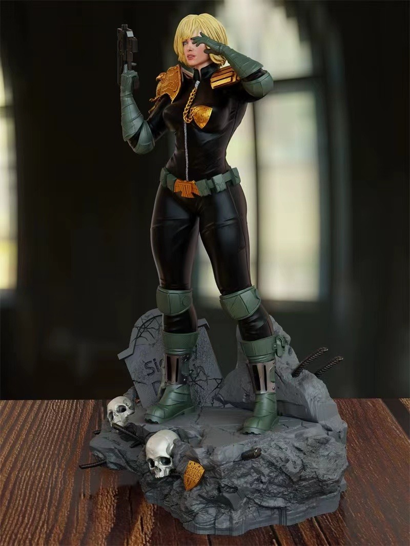 1/24 Scale Cassandra Anderson  - огляд і ціна Model Kit Judge