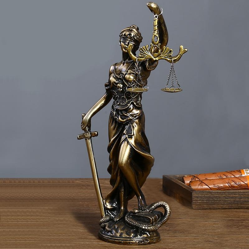 Antique Brass Lady Justice Sta - огляд і ціна Model Kit Judge