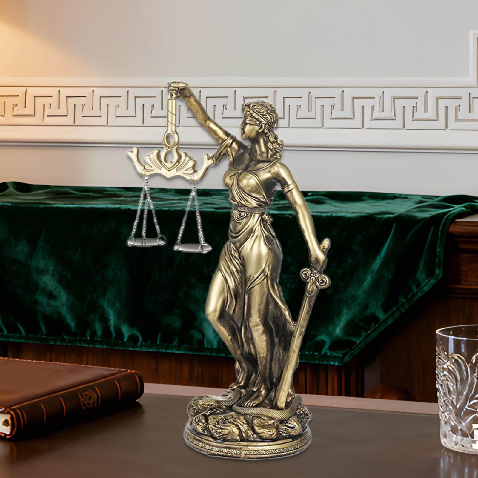 Lady Justice Statue Figurine S - огляд і ціна Model Kit Judge